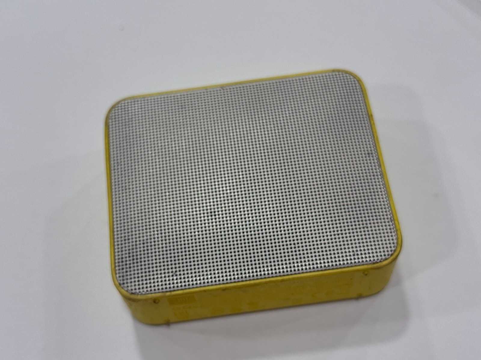 Продава се JBL GO 2