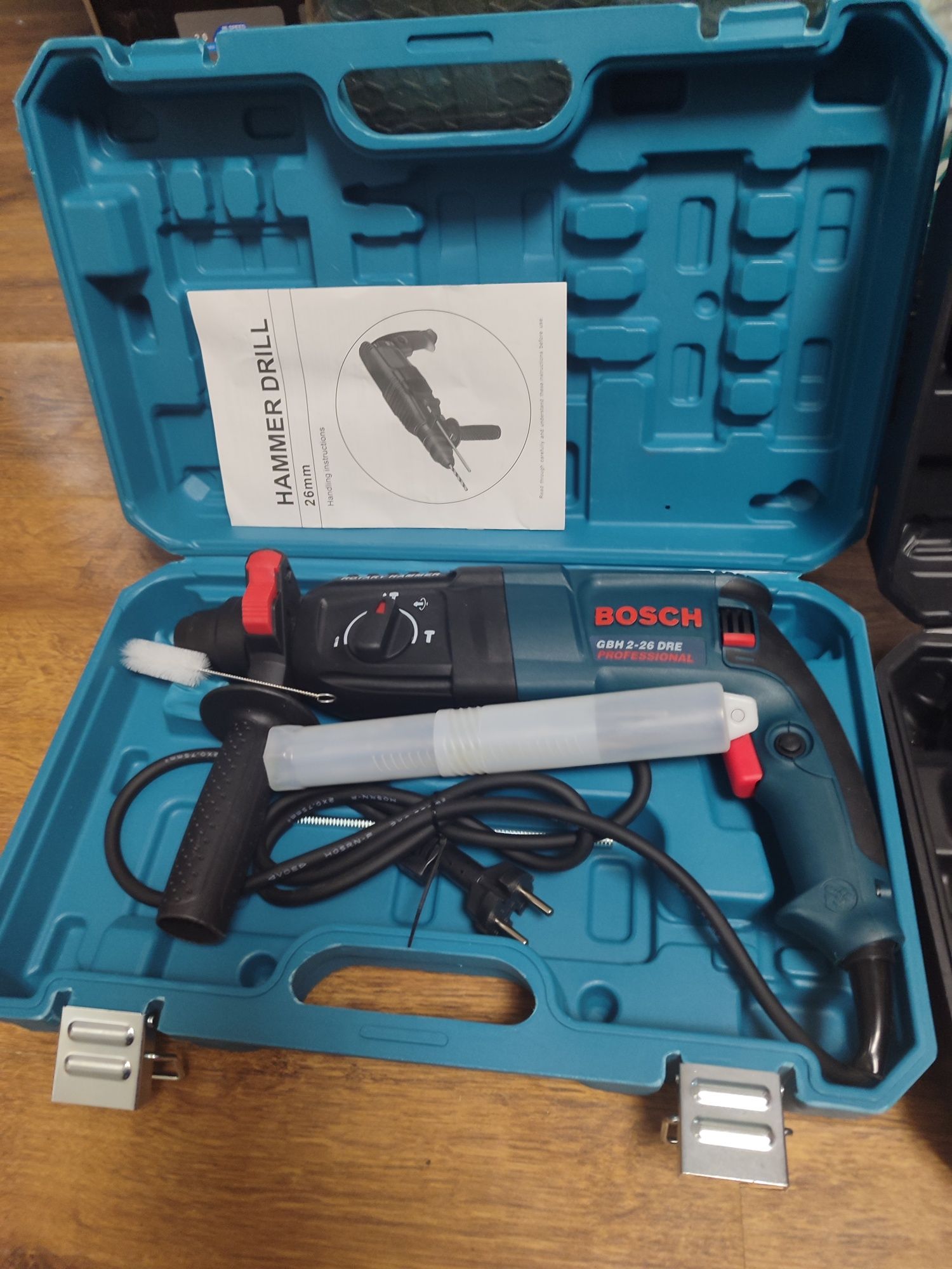 Продам Перфораторы Makita и BOSCH 220v.