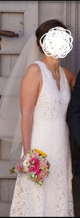 Rochie mireasa simpla si superba