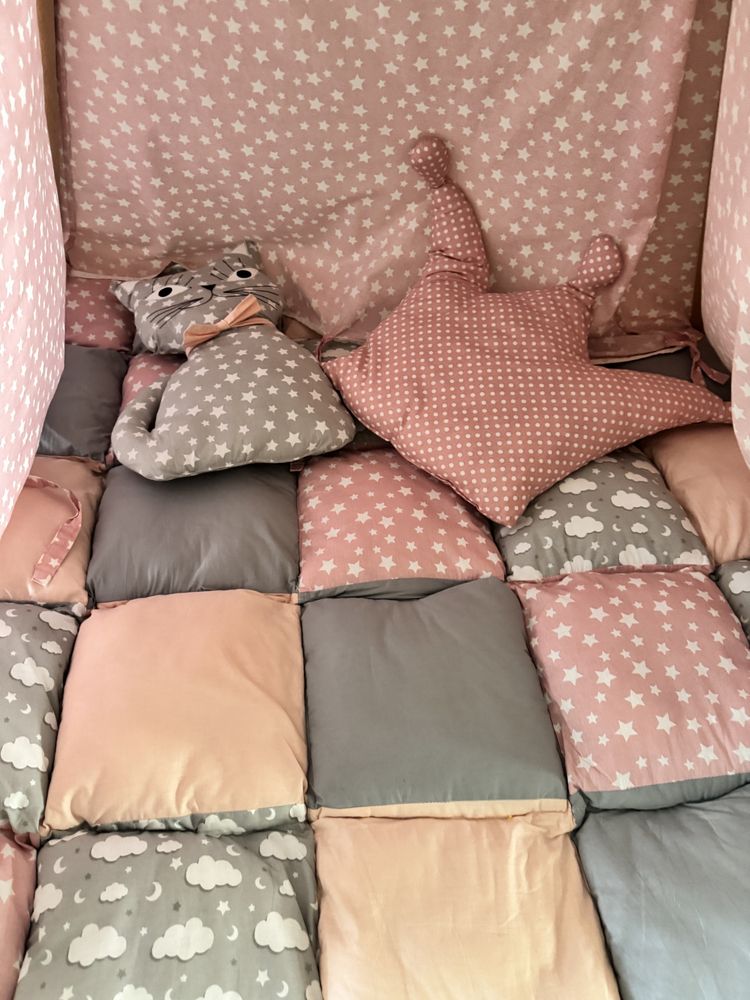 Cort teepee + 2 perne cadou
