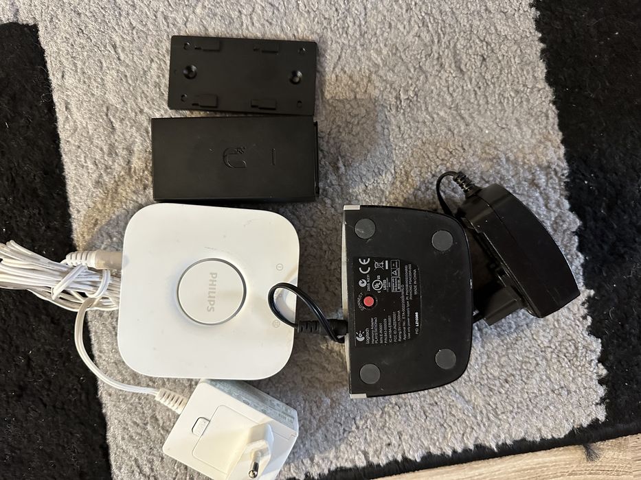 Phillips hue/injector Poe ubiquiti/receptor logitech harmony