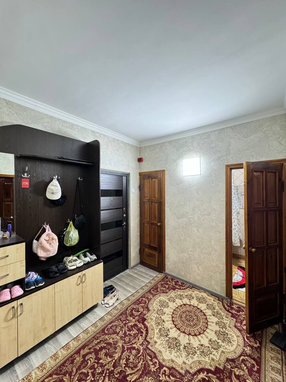 Продаётся квартира Юнусабад 15кв 3/2/4