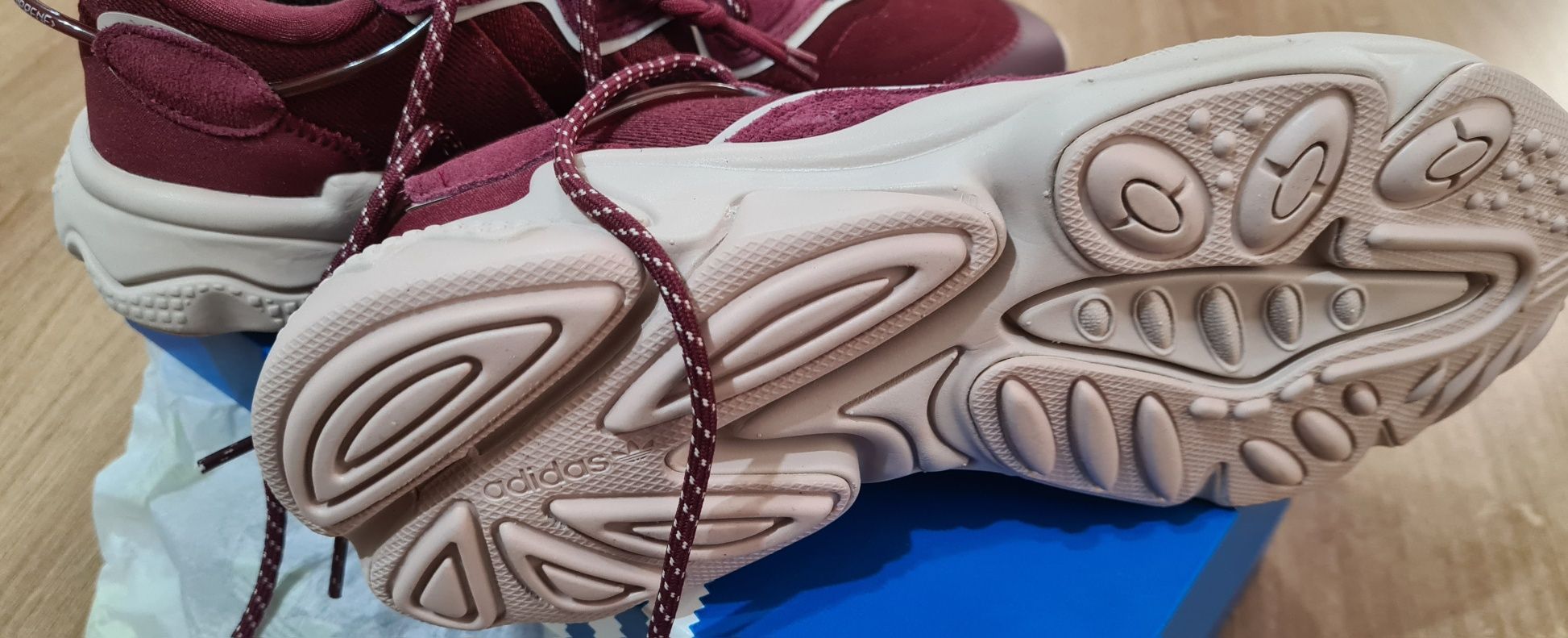Кроссовки Adidas ozweego  w