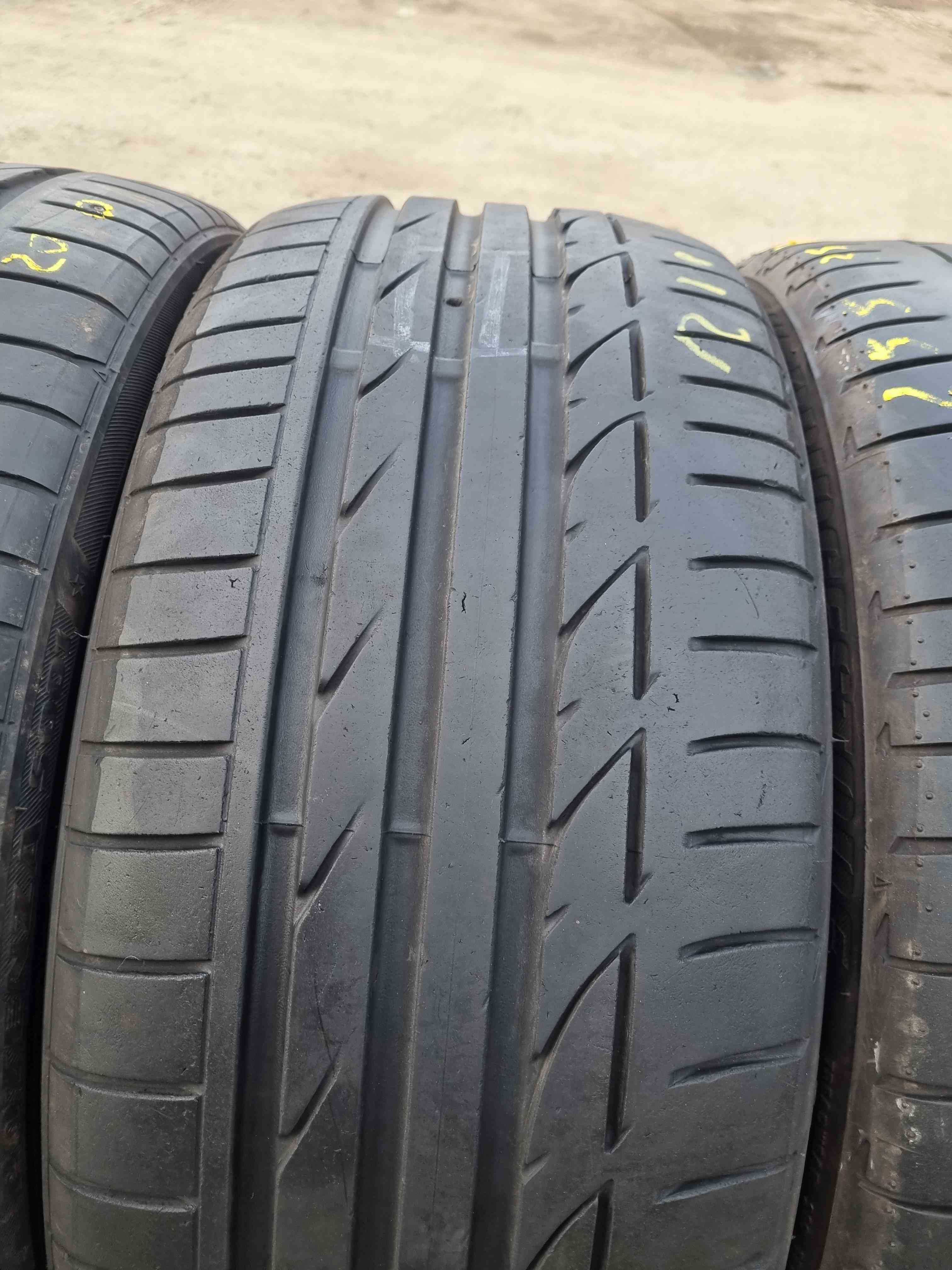 SET 4 Anvelope Vara 225/40 R19 + 255/35 R19 BRIDGESTONE - Runflat