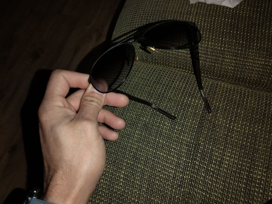 Vând ochelari Louis Vuitton