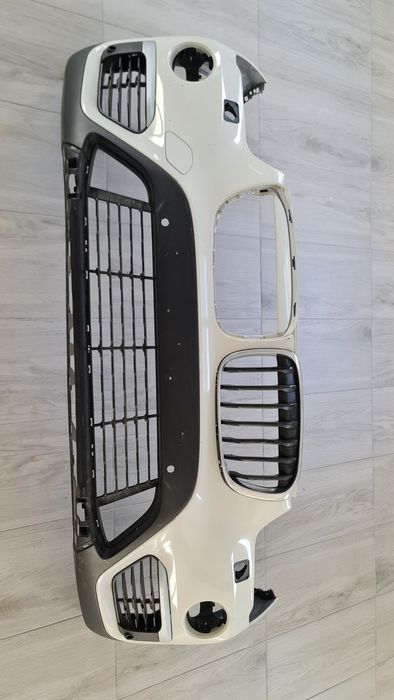 Spoiler bara fata far proiector BMW X1 F48