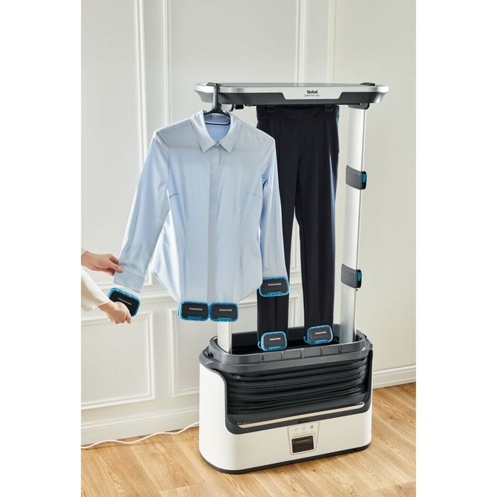 Aparat automat cu aburi de calcat