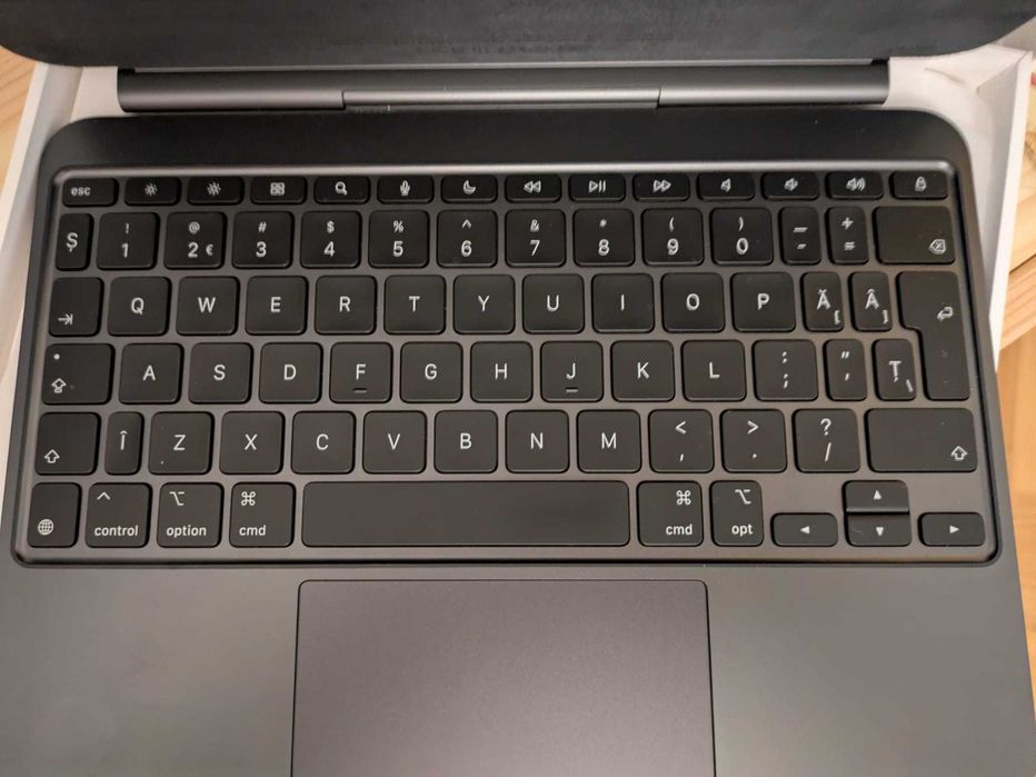 Apple Magic Keyboard iPad pro 11’’ M4