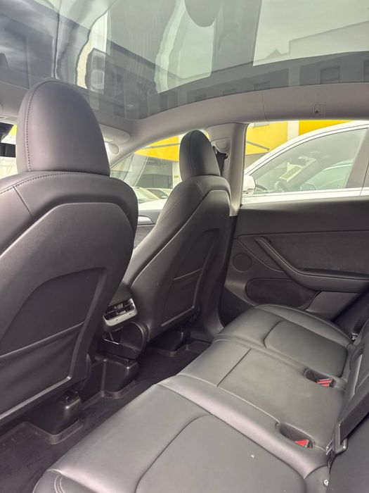 Tesla model Y 2024 йил