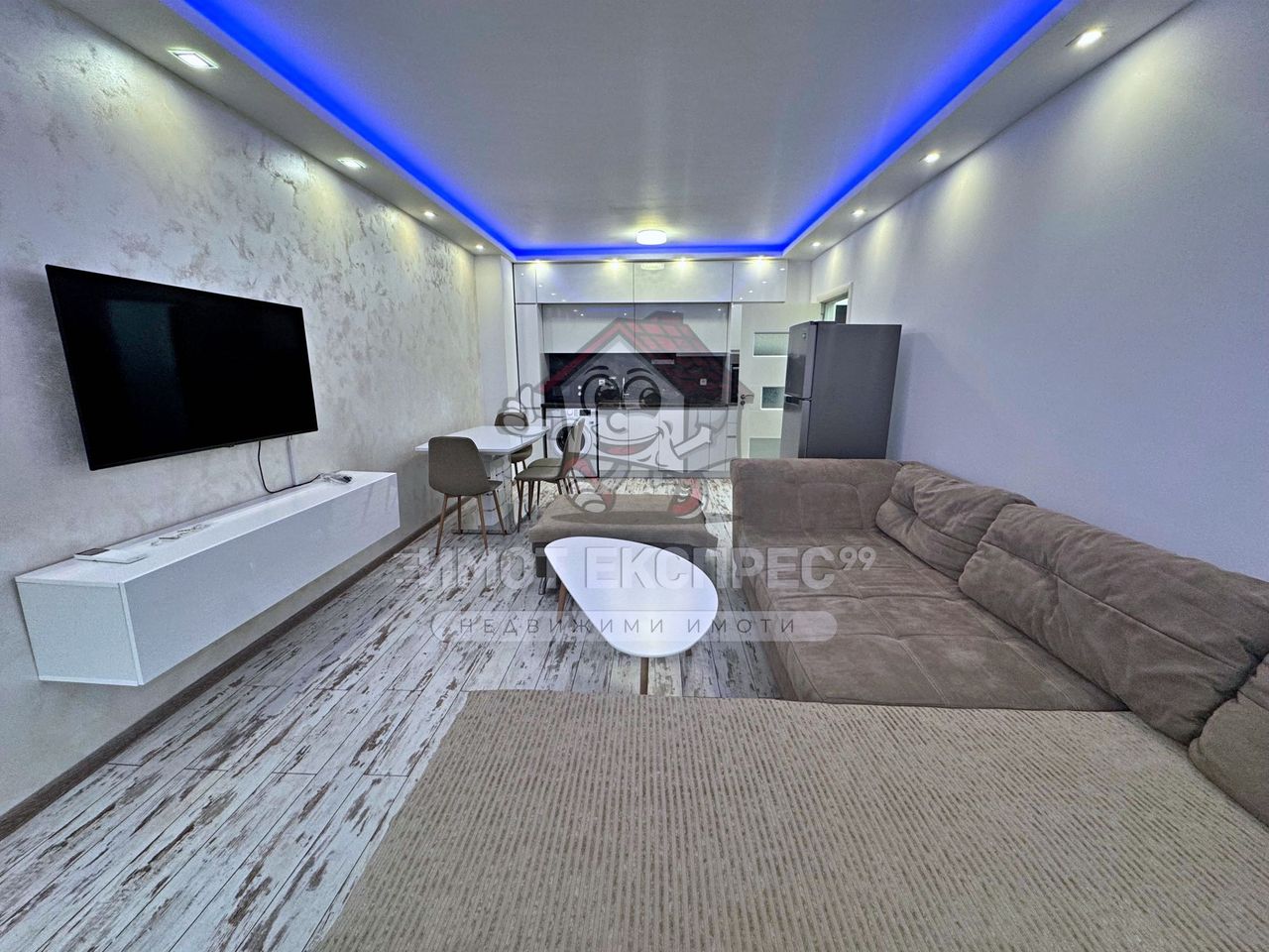 Дава се под наем Двустаен апартамент в Асеновград - 60 кв.м за 331.5 € - Снимка #3