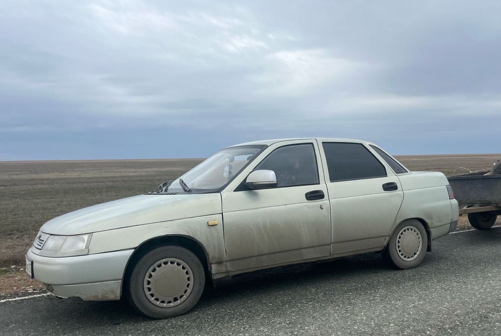 Продам ВАЗ 2110 год выпуска 2002