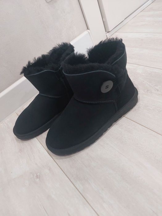 Угги новые 38 р.