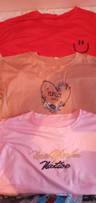 продам женские новые футболки р-р 50-52