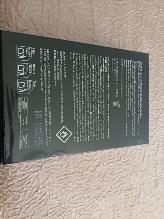 Продавам мъжки парфюм!