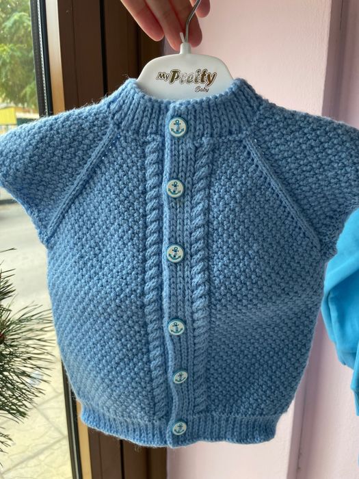 Плетени чорапки , жилетка и елек