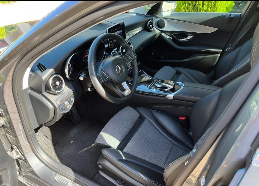 Mercedes-Benz C-Class 220 d, 9G-Tronic