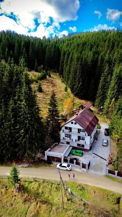 Inchiriez Cabana The Forest din Poiana Horea - ocupat de revelion
