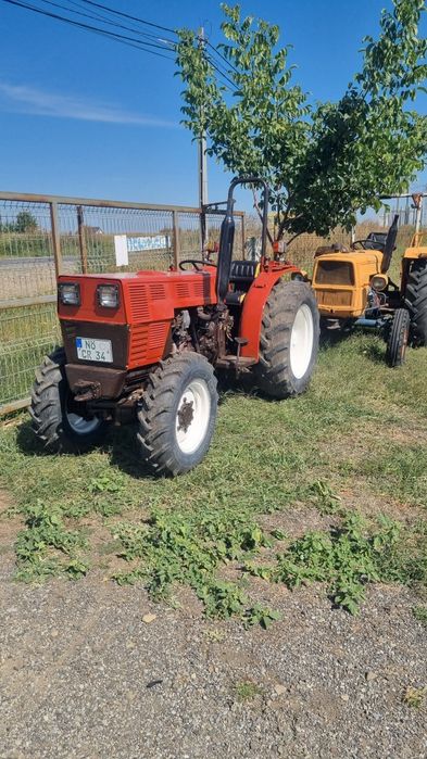 Fiat 470 DTVE tractor 4x4 viticol motor in 3 cilindri