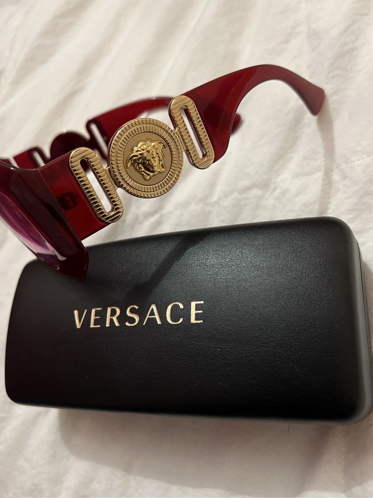 Ochelari de soare Versace roz