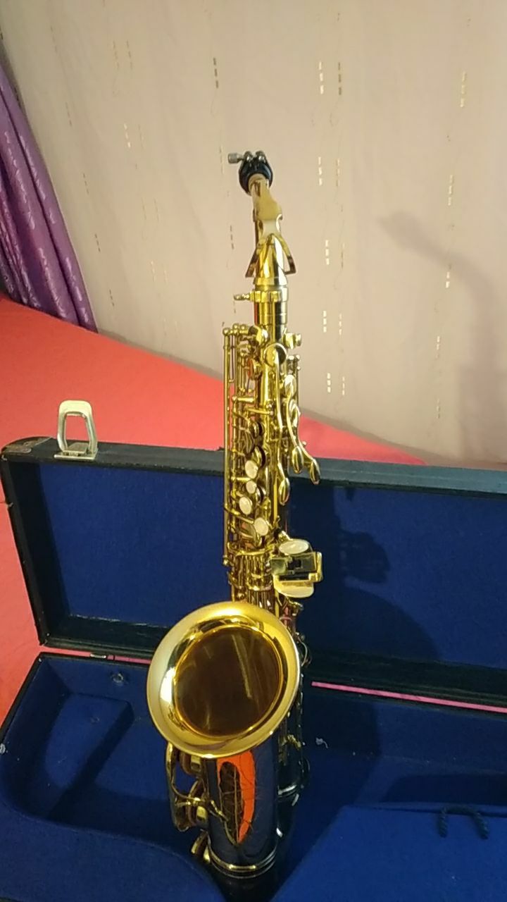Vand saxofon startone