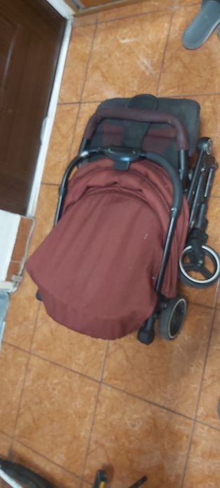 Vând cărucior copii