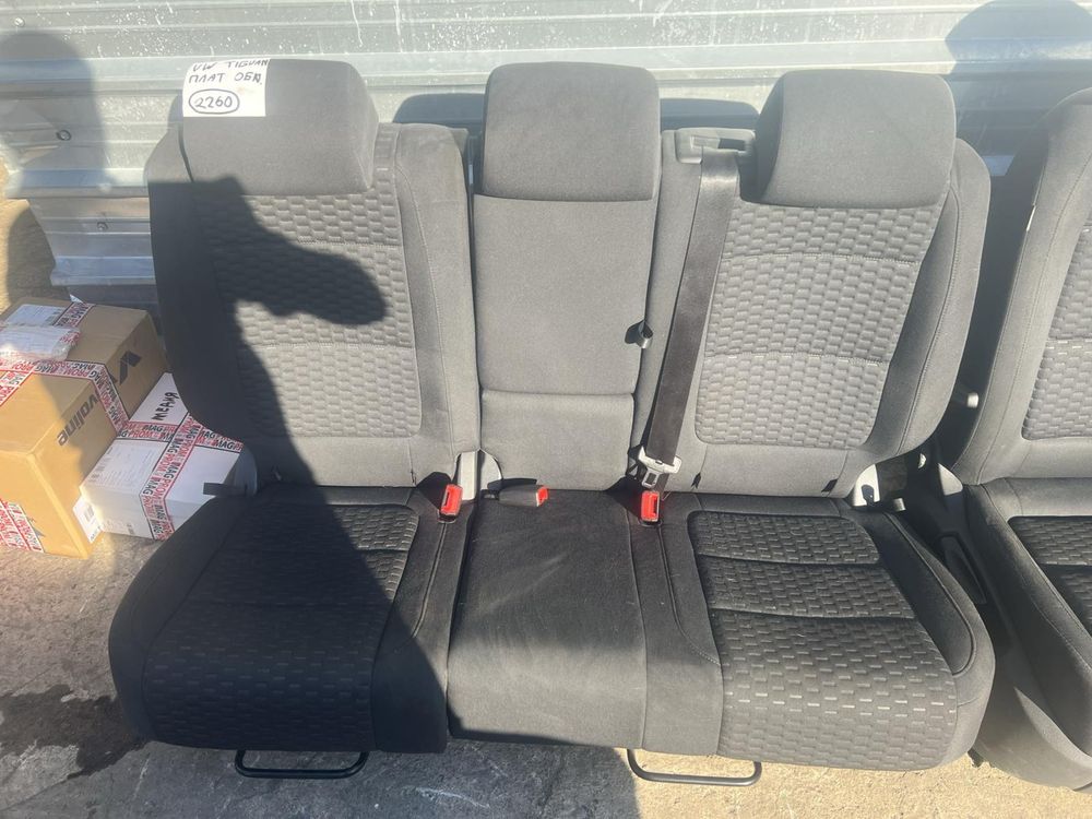Салон плюшен плат за Vw Tiguan отлично състояние подгрев ном 2260