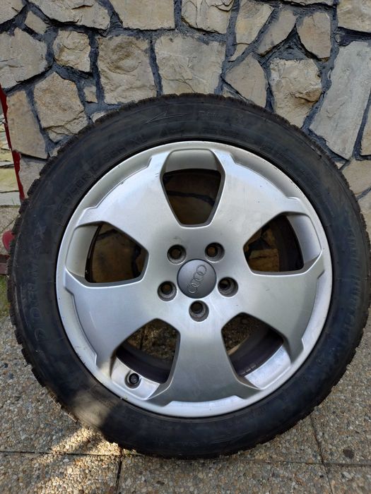 Anvelope 225/50/17 M+S și jante originale Audi