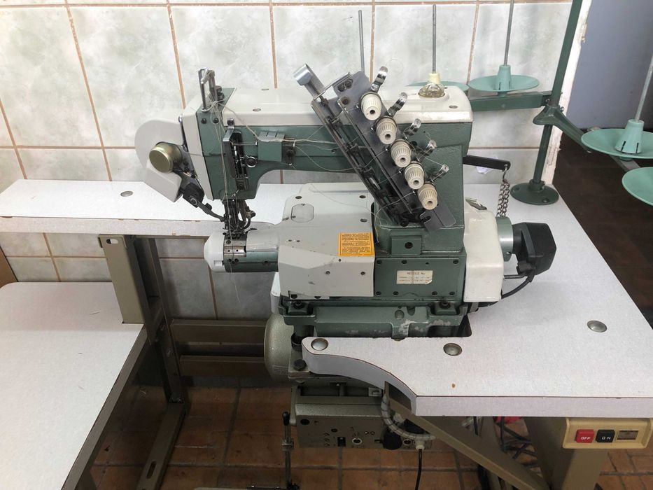 Masini de cusut industriale ubardek automat