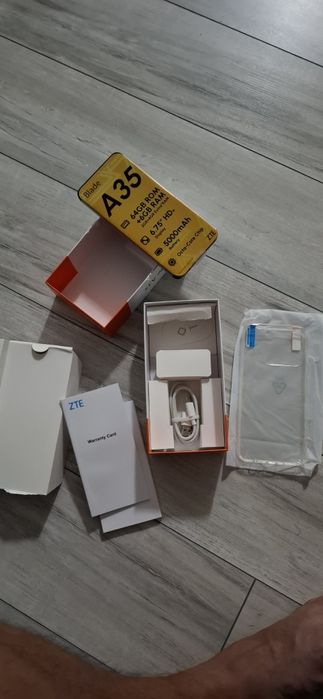 Vând 2 telefoane ZTE Blade A35 – NOI, nefolosite