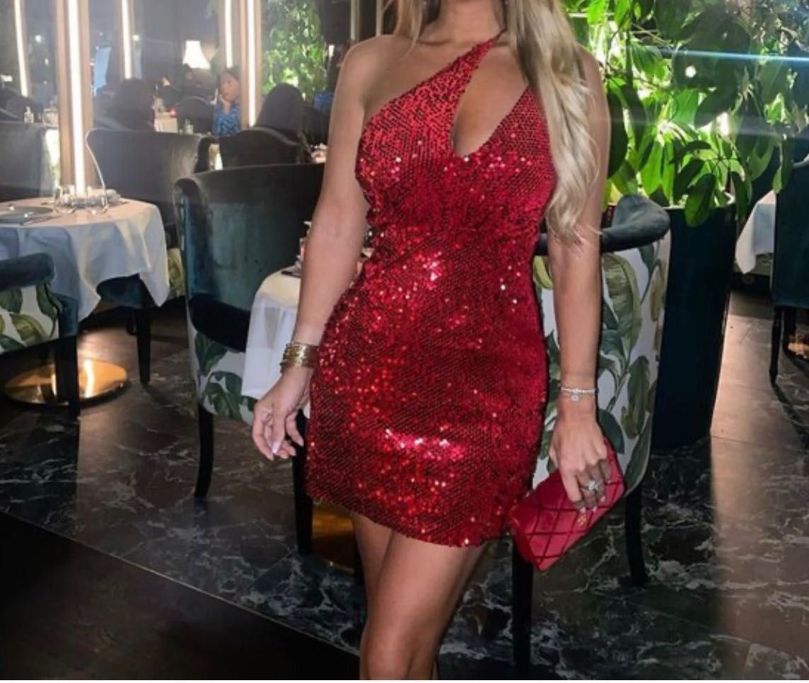 Рокля  с пайети Zara