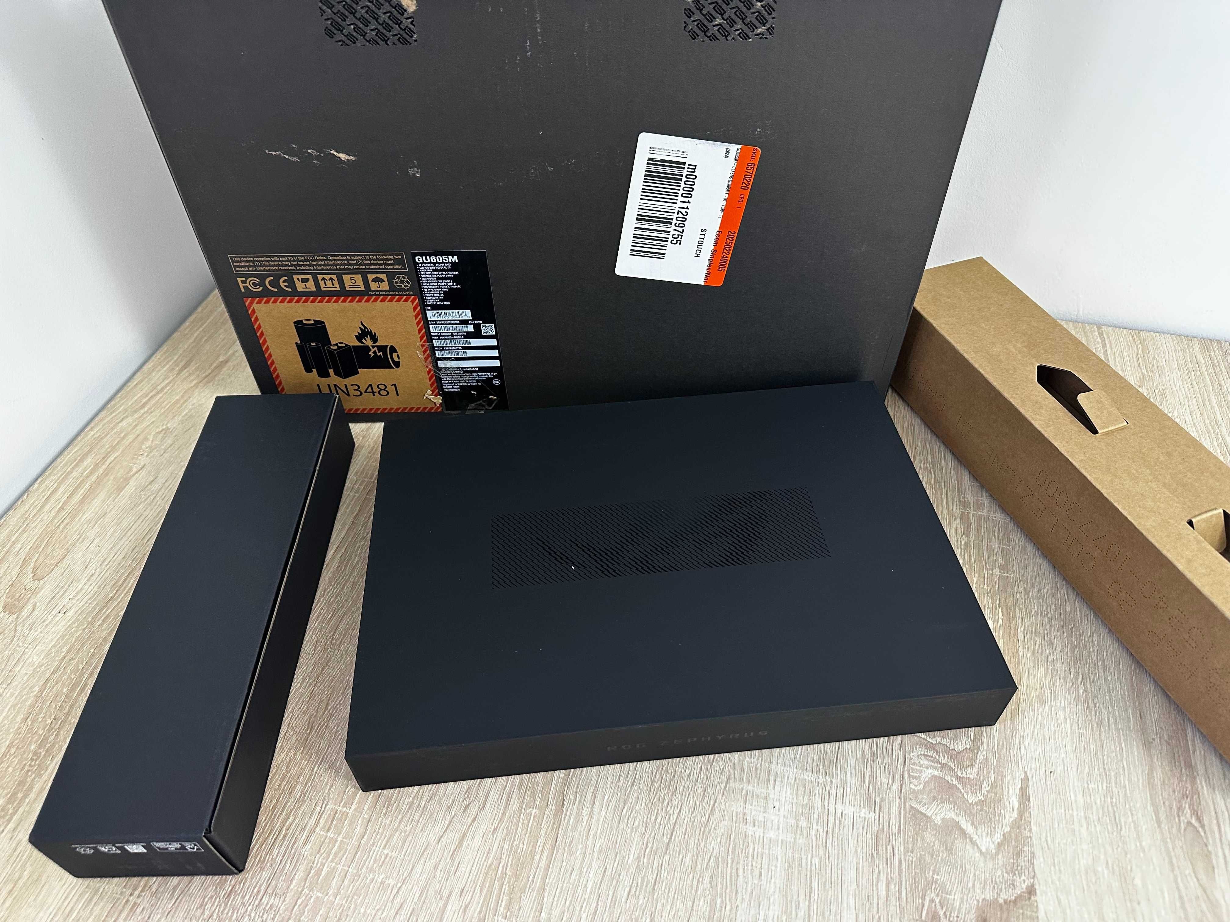 Asus TUF GU605M [Intel Core Ultra 9 185H/32GB DDR5/2TB SSD/16"]