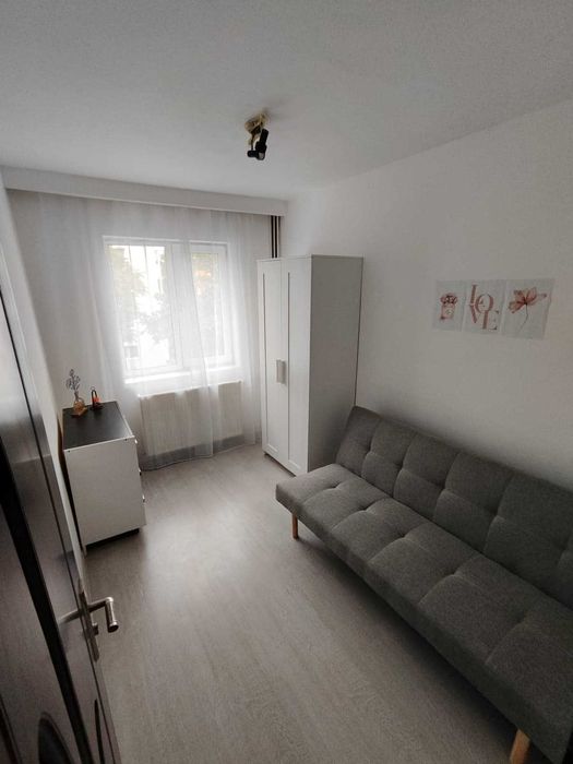 De inchiriat apartament renovat – Calea Șagului, Piața Doina