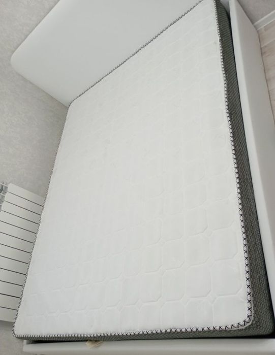 Продам матрас 160×200