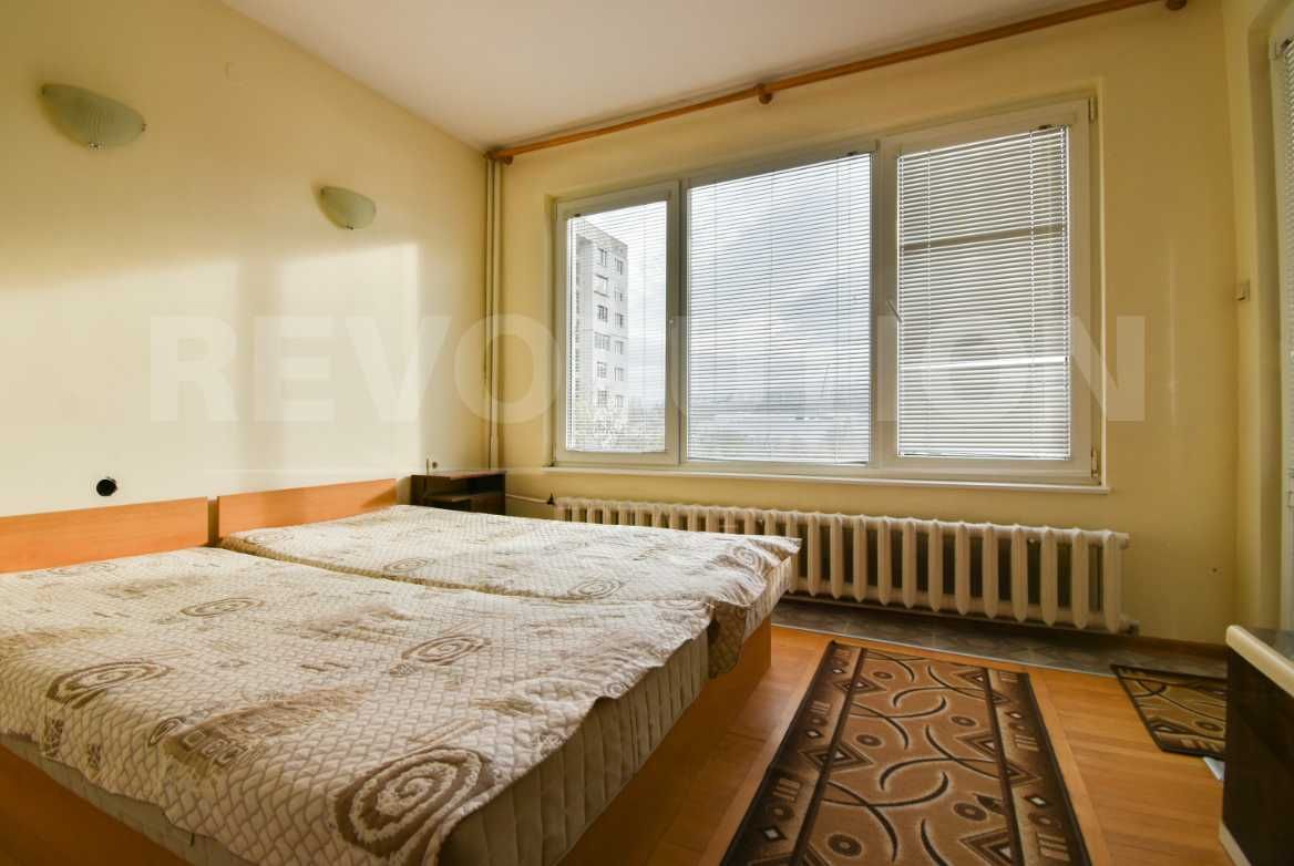 Дава се под наем Тристаен апартамент в София, Младост 4 - 78 кв.м за 450 € - Снимка #3