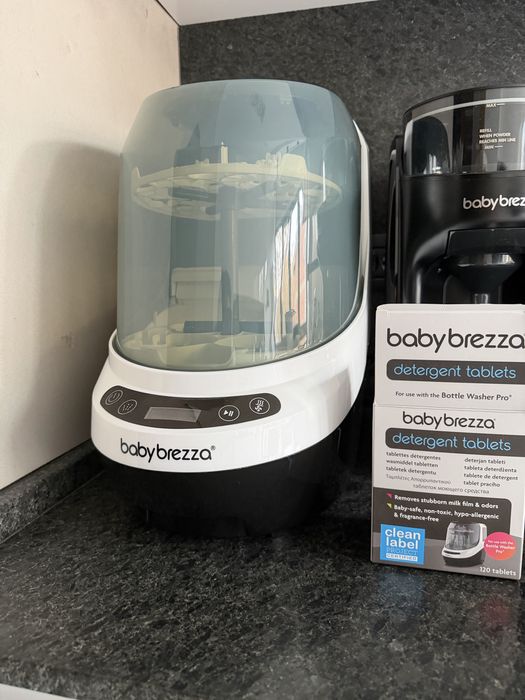 Машина за миене, стерилизиране и подсушаване Baby brezza