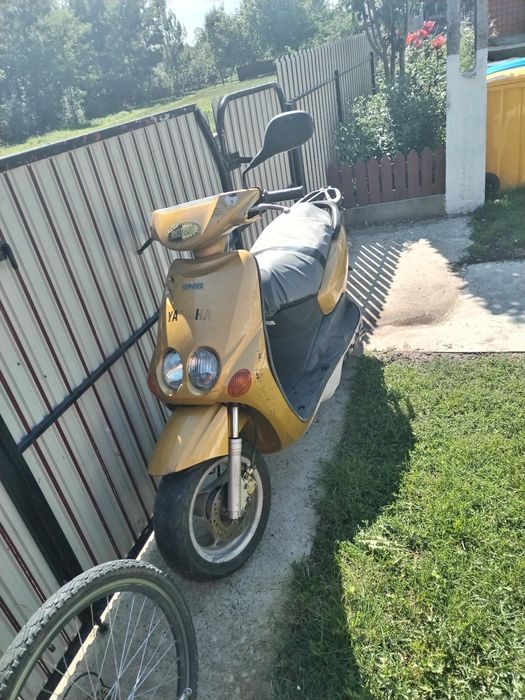 Vând scuter yamaha neos 50cc 2t stare bună de funcționare cu acte