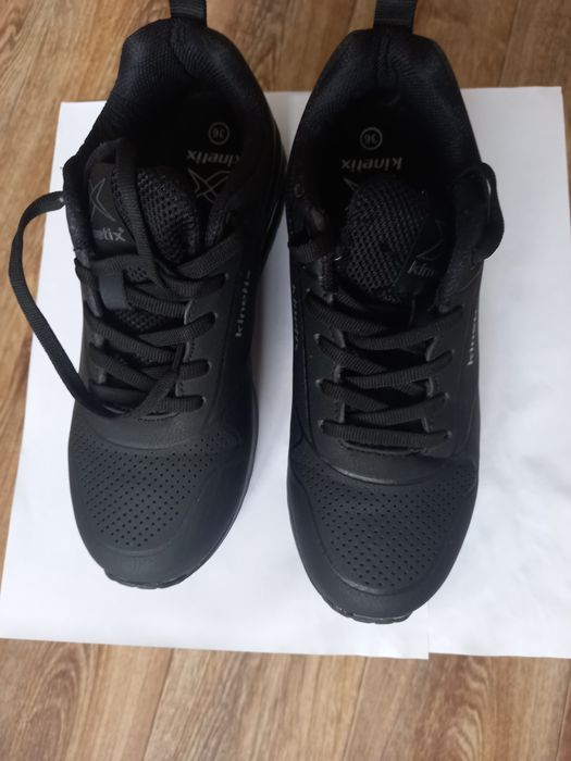 Кроссовки черные, размер 36, новые