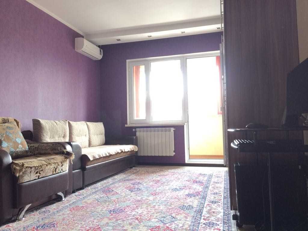 Продам 1 комнатную квартиру в мкр Кокжиек