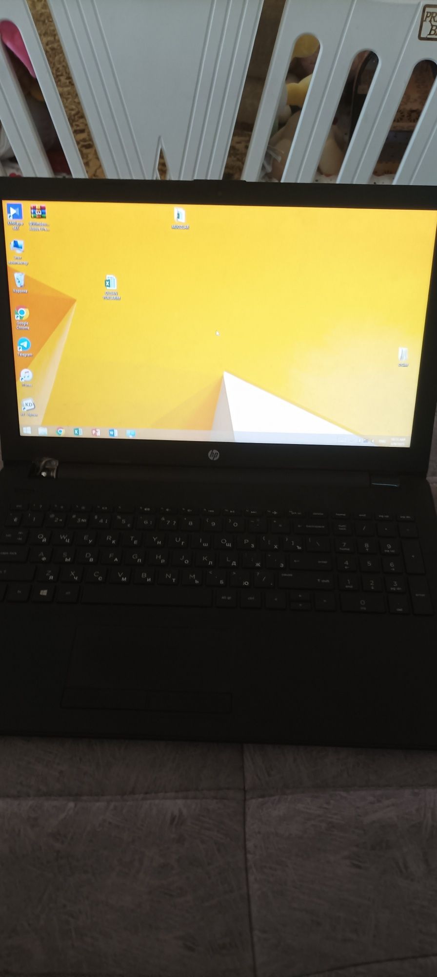 HP noutbuk 4/128 gb ssd