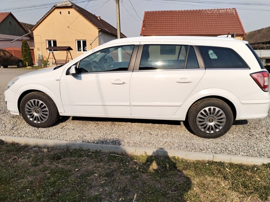 Vând Opel Astra H 1.8 benzină