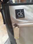 Vând geanta Calvin klein