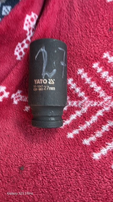 Vând tubulara de impact YATO