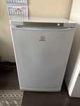 Продам морозильник indesit