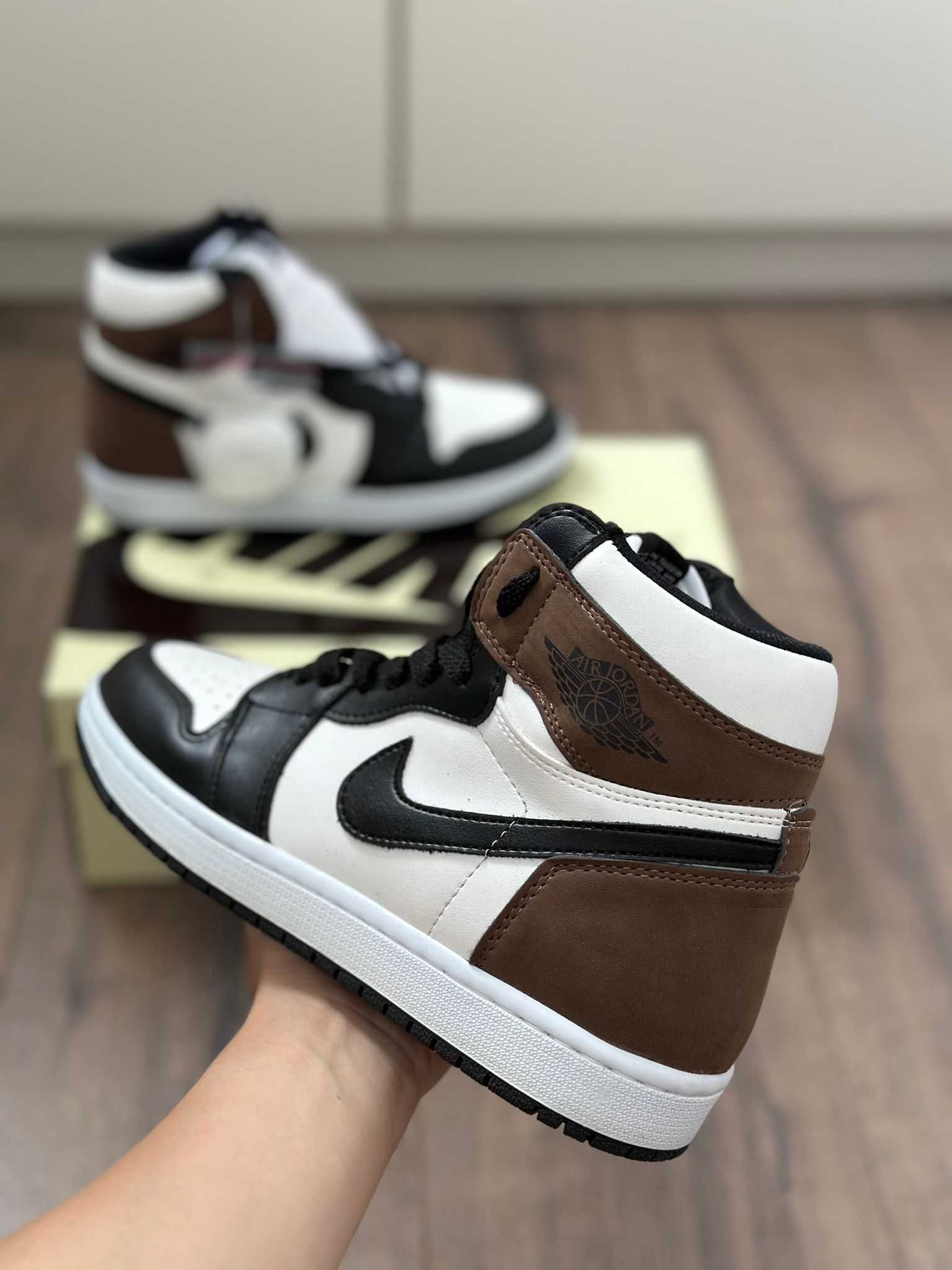 Adidasi AIR JORDAN 1 Retro High OG Mocha l Produs NOU la Cutie