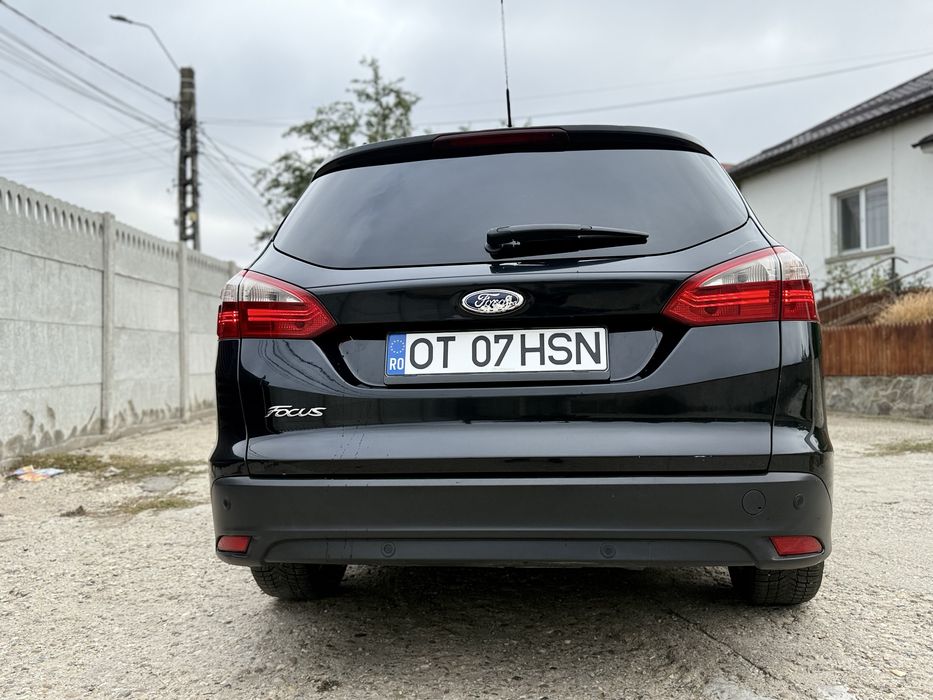 Ford focus III 1.6 2015