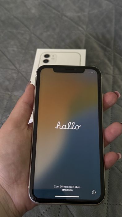 iPhone 11 / 64GB / White *КАТО НОВ*