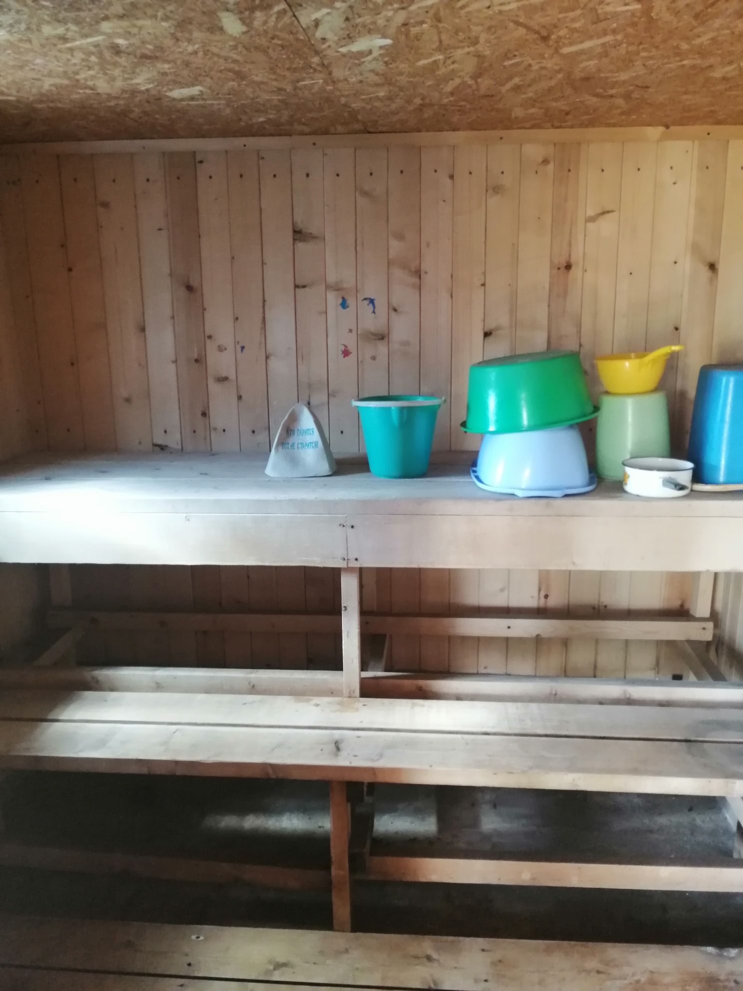 Продам дачу, рядом котлован.