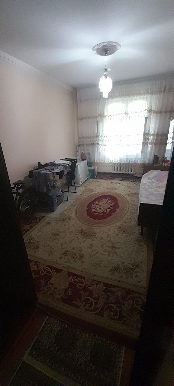 Продаётся на ТТЗ-1   2ком. квартира  на  3 этаже. 56 000у.е.
