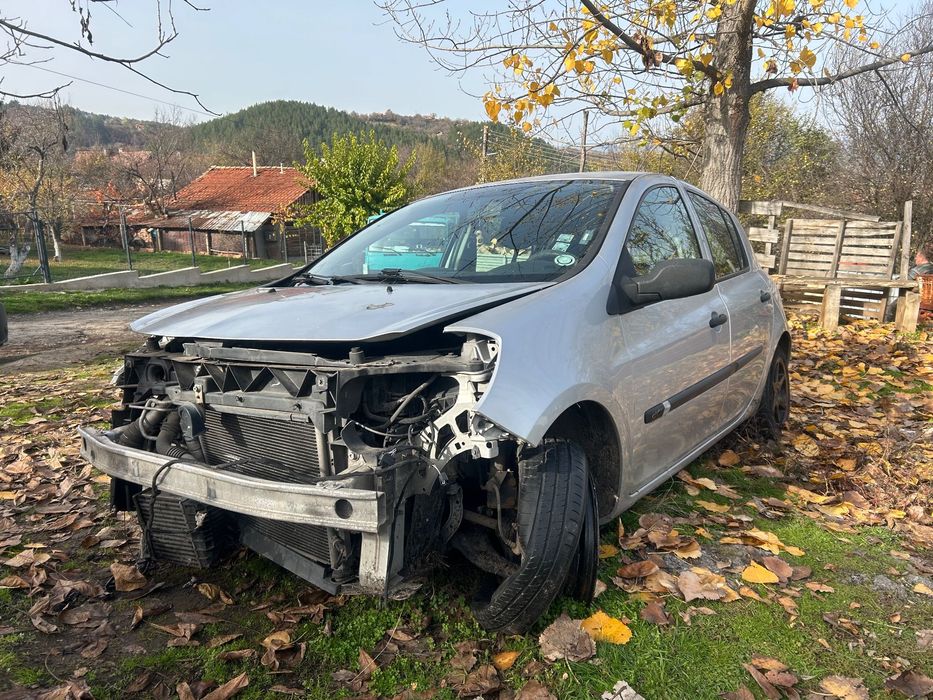 Рено клио 3 на части