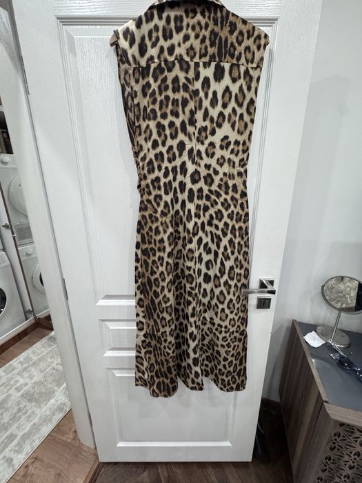 Самска рокля Mango